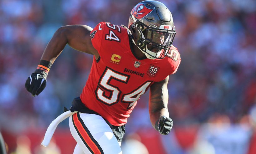 Tampa Bay Buccaneers Linebacker Lavonte David (54) rushes the passer during the Regular Season game between the Arizona Cardinals and the Tampa Bay Buccaneers on November 30, 2025 at Raymond James Stadium in Tampa, Florida.