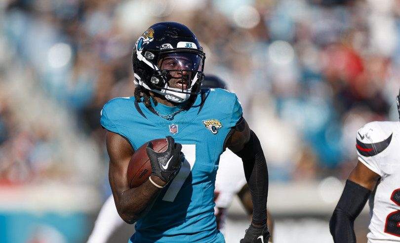 Jacksonville Jaguars wide receiver Brian Thomas Jr. (7) runs with the ball /across/during the game between the Jacksonville Jaguars and the Houston Texans on December 1, 2024 at EverBank Stadium in Jacksonville, FL.